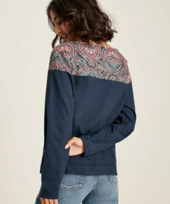 Wardrobeedit.shop25676c06ff 2