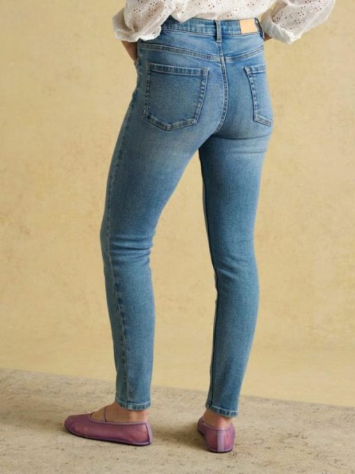 Wardrobeedit.shopf92255bb24 2